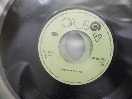 platňa radiačný poplach